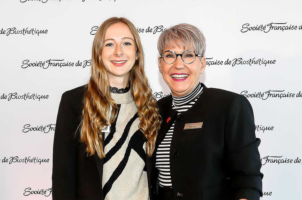 csm_002_CatharinaWillenbrock-Gabi-SternJK_SFB_AusbilderSymposium_60a056b20a