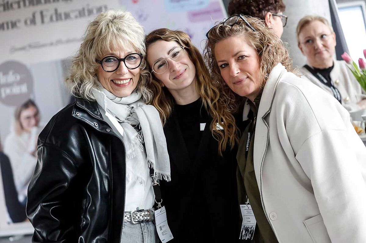 csm_004_Regina-Happel-Reiling-Roberta-Metallo-Nicole-DonnerJK_SFB_AusbilderSymposium_0319_af103e3363